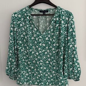 Tommy Hilfiger Green and White Floral Ruffle V-Neck Blouse
